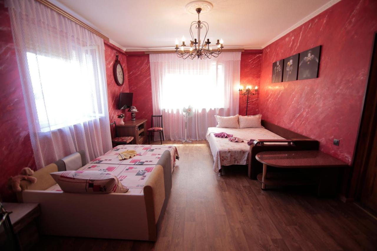 Guest House Kamenny Dom Karolino-Bugaz Zewnętrze zdjęcie