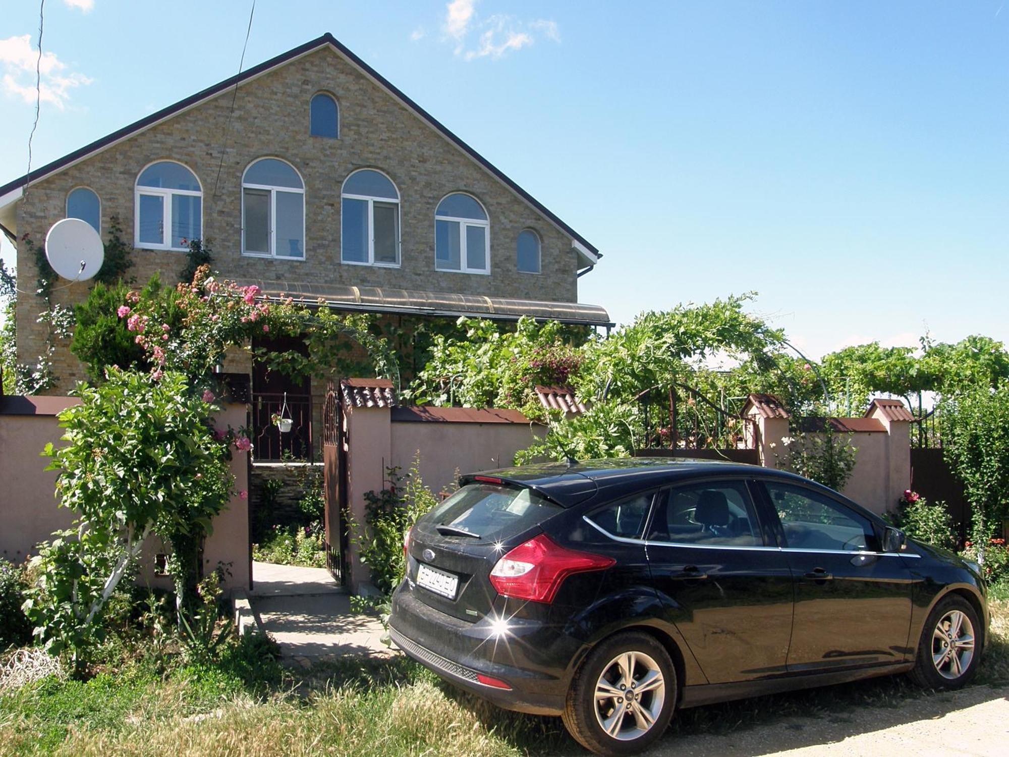 Guest House Kamenny Dom Karolino-Bugaz Zewnętrze zdjęcie