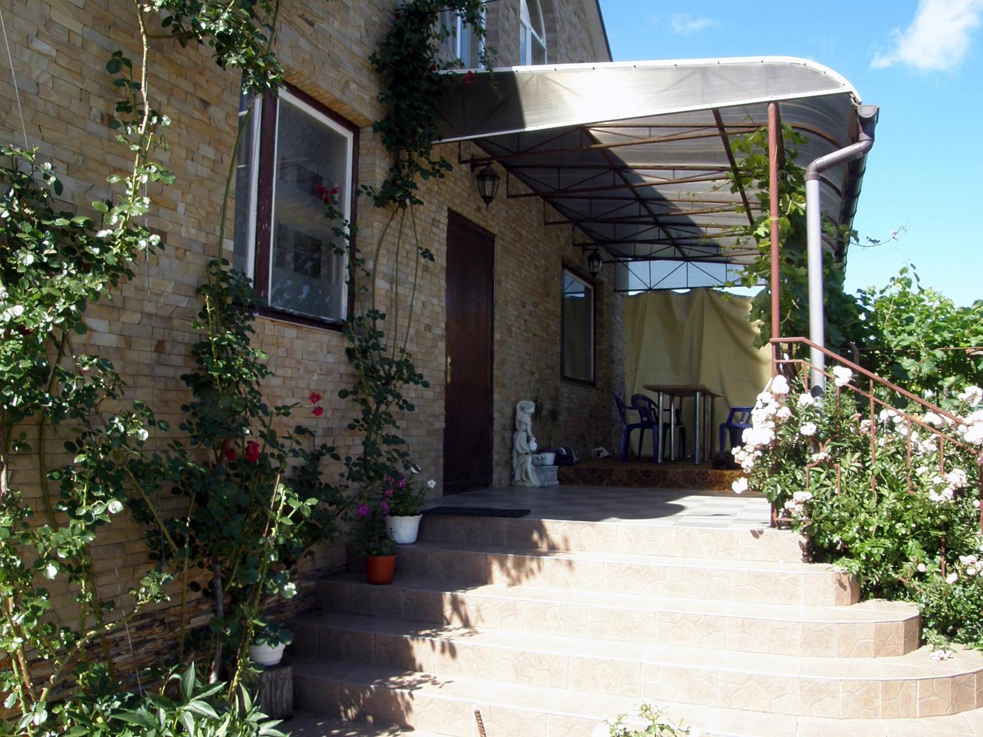Guest House Kamenny Dom Karolino-Bugaz Zewnętrze zdjęcie