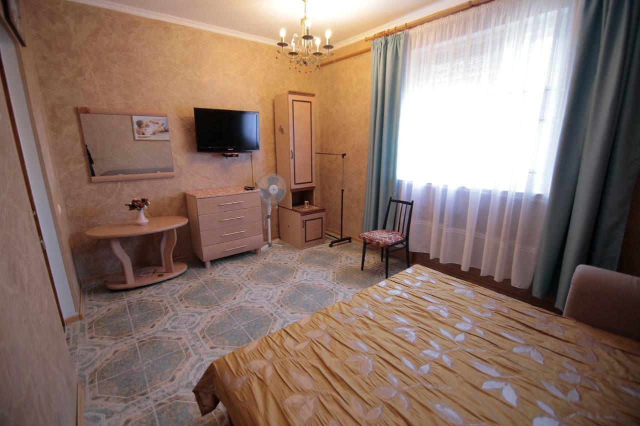 Guest House Kamenny Dom Karolino-Bugaz Zewnętrze zdjęcie